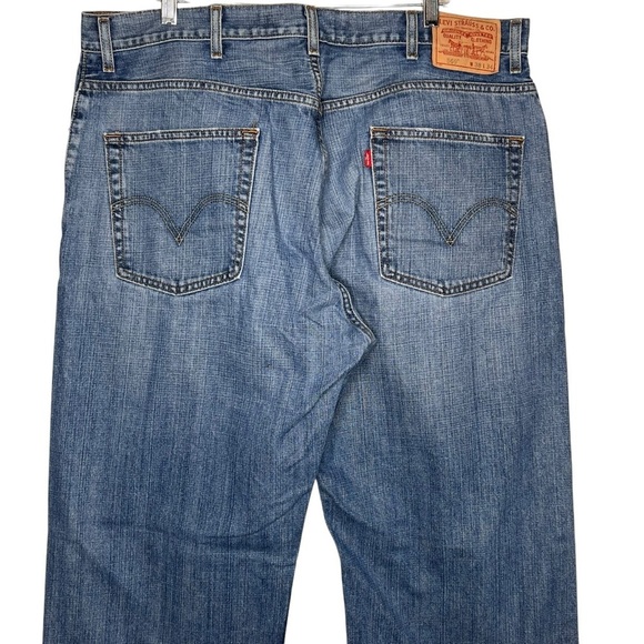 Levi's Men's 569 Loose Straight Fit Jeans Medium Wash Size 39W x 34L Cotton - Picture 2 of 13